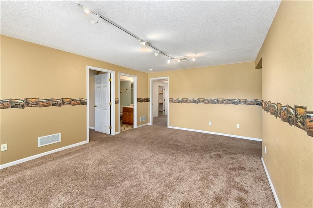 4204 Broadway Terrace — photo 34