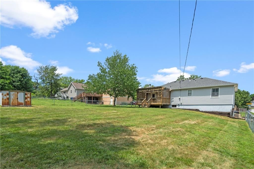 1401 W Prairie Street — photo 29