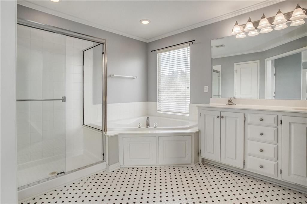 560 S Juniper Street — photo 16