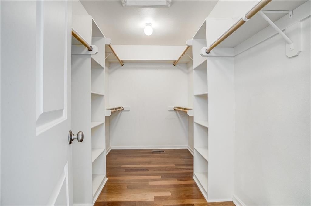 560 S Juniper Street — photo 17