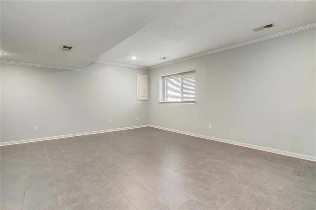 560 S Juniper Street — photo 18