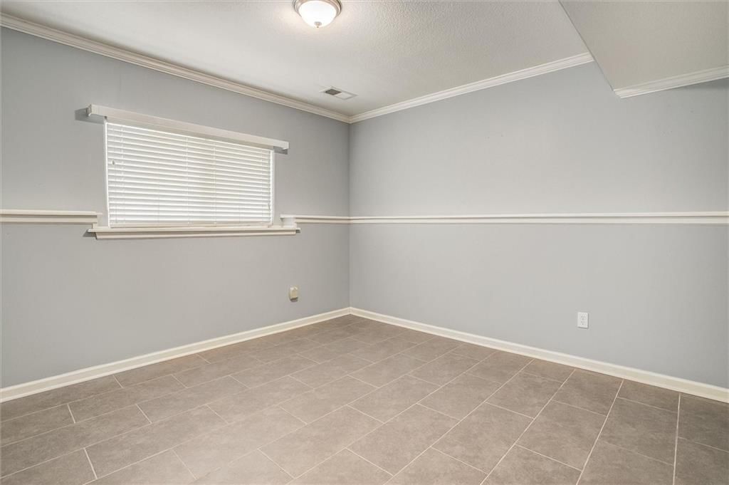 560 S Juniper Street — photo 21