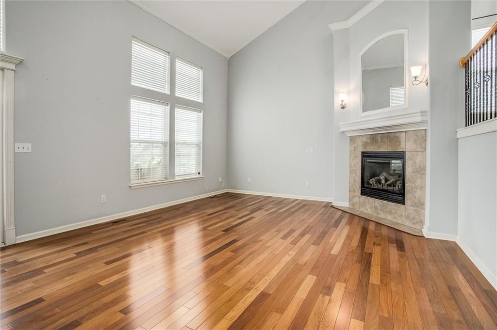 560 S Juniper Street — photo 4