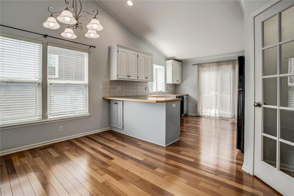 560 S Juniper Street — photo 6