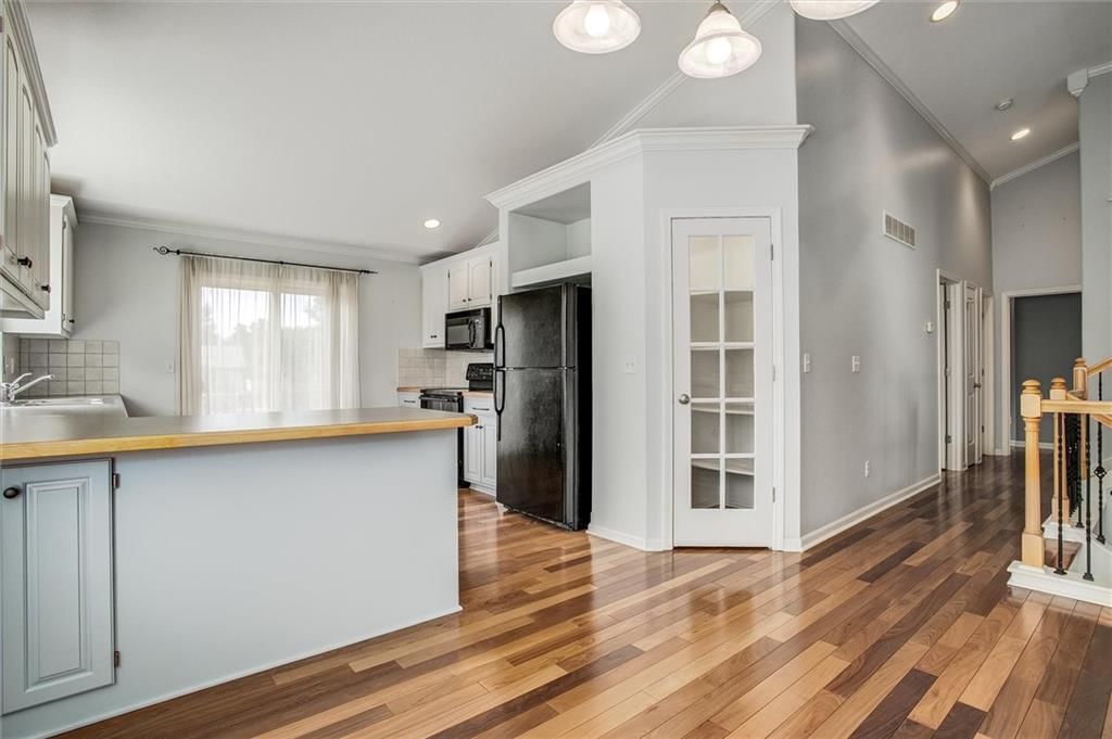 560 S Juniper Street — photo 7