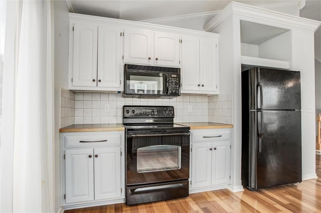 560 S Juniper Street — photo 9
