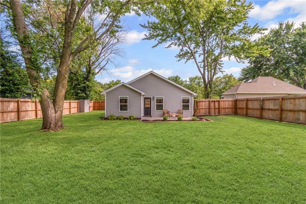 521 E Bird Street — photo 27