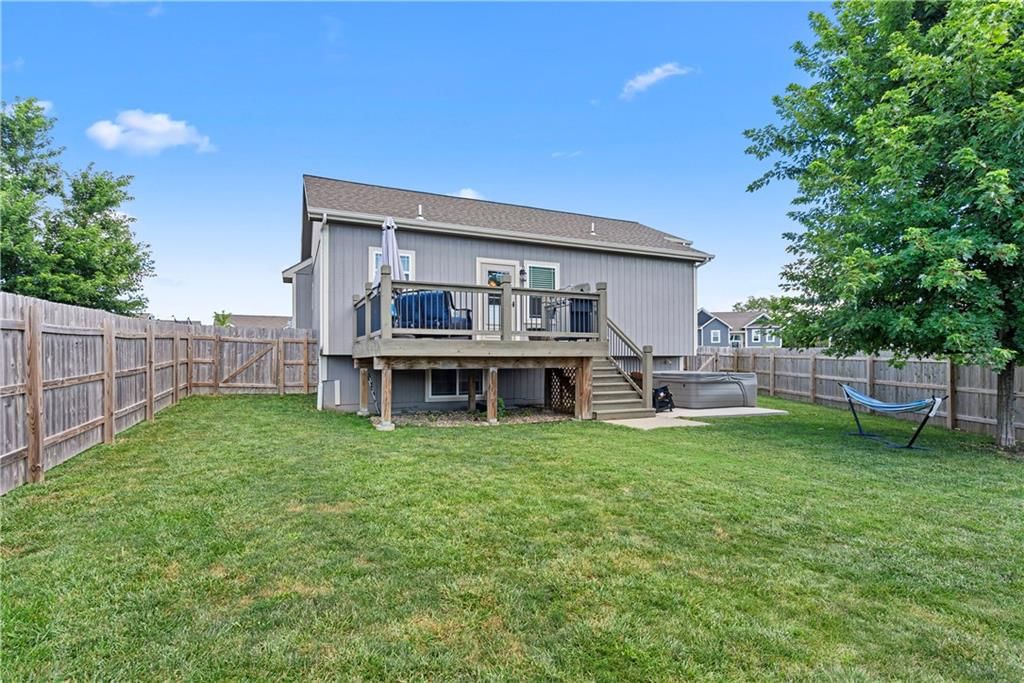 1658 Davis Circle — photo 30