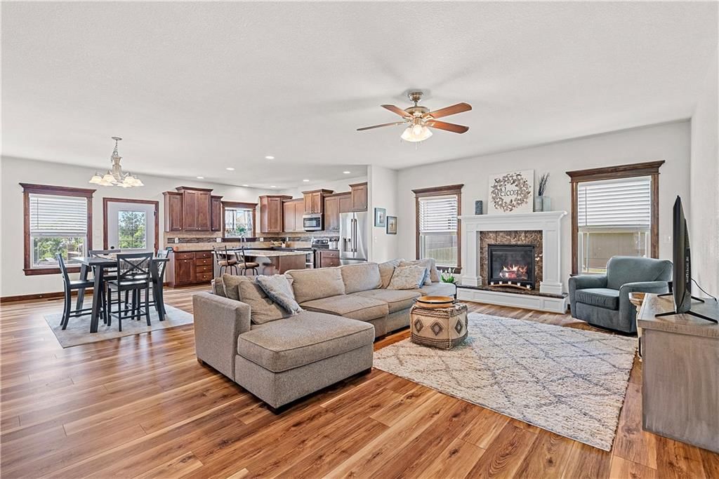 1658 Davis Circle — photo 4