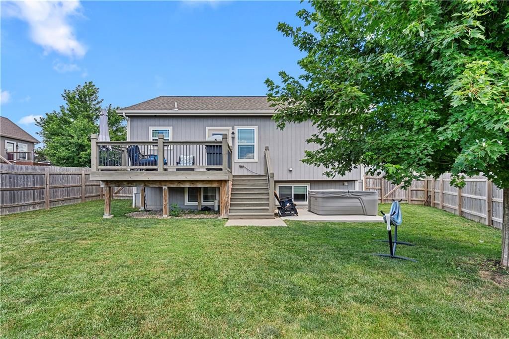 1658 Davis Circle — photo 34