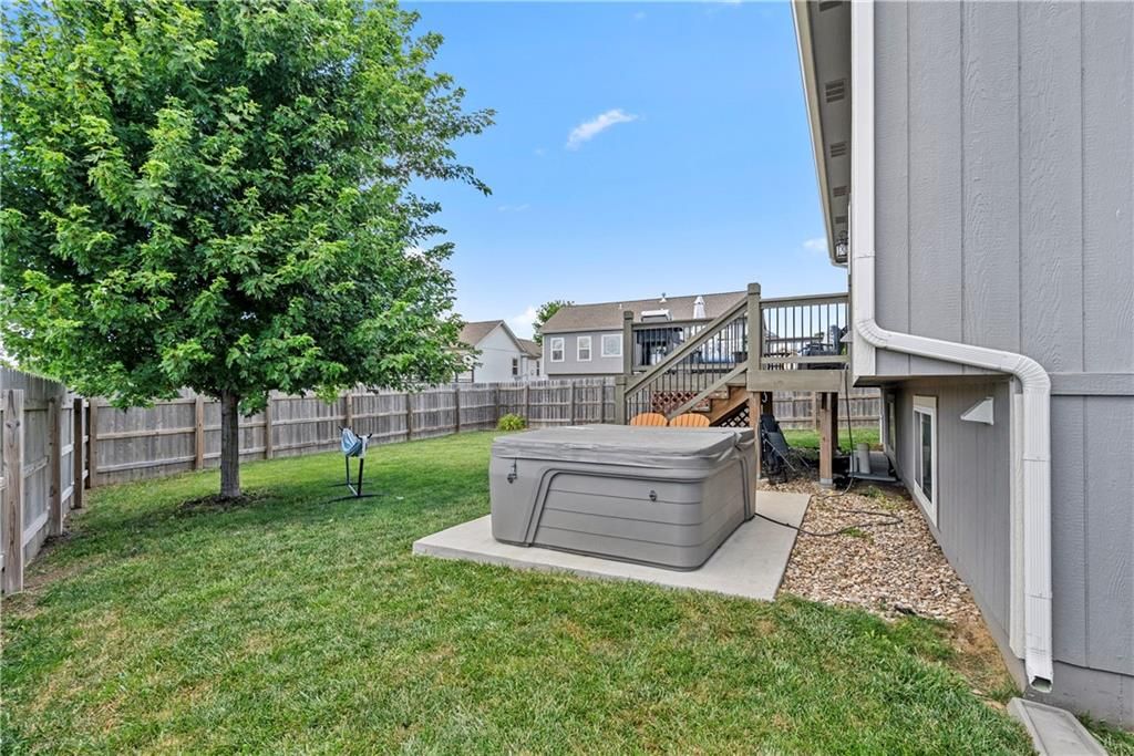 1658 Davis Circle — photo 35