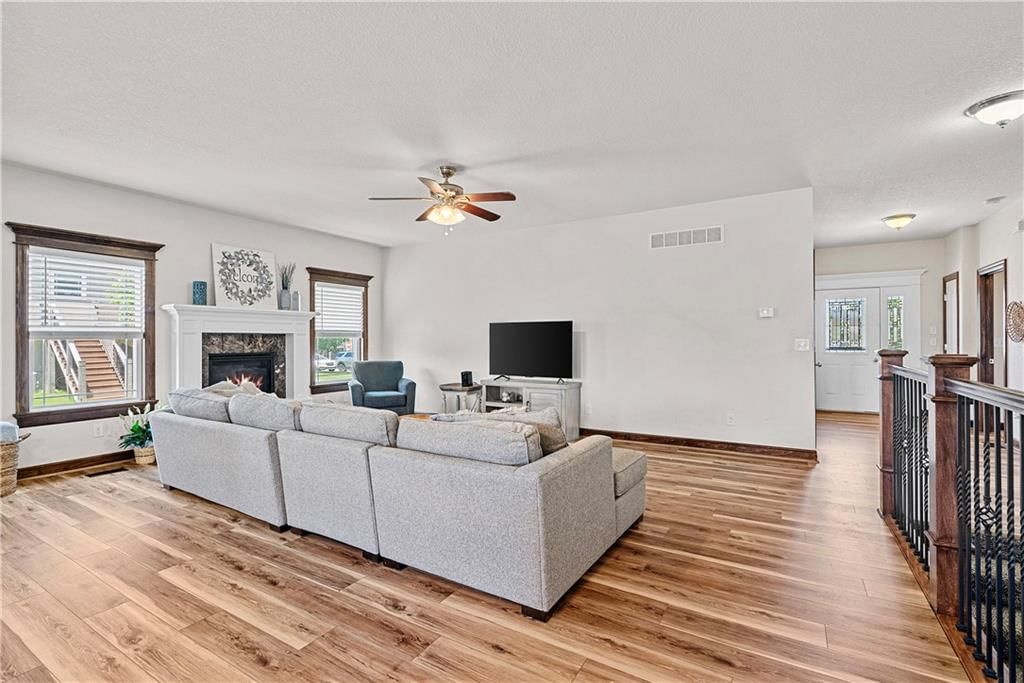 1658 Davis Circle — photo 5