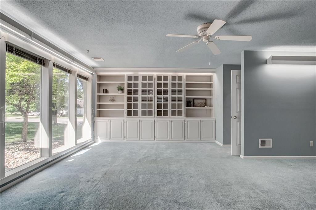5601 NW Platte Purchase Drive — photo 4