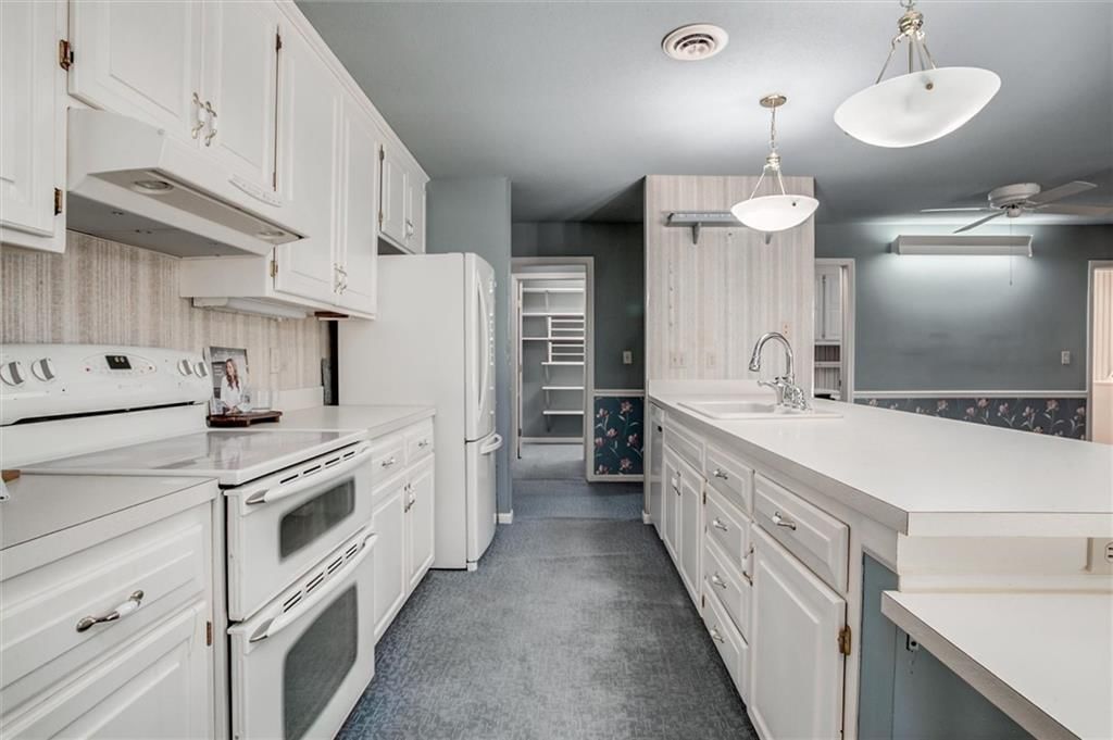 5601 NW Platte Purchase Drive — photo 9