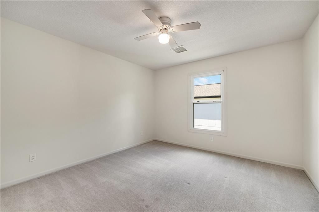 1541 NE Tawny Drive — photo 16