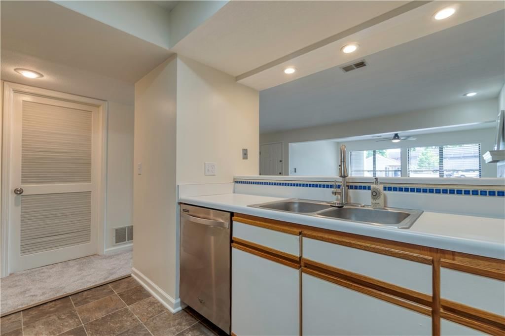 8858 W 106th Terrace — photo 15