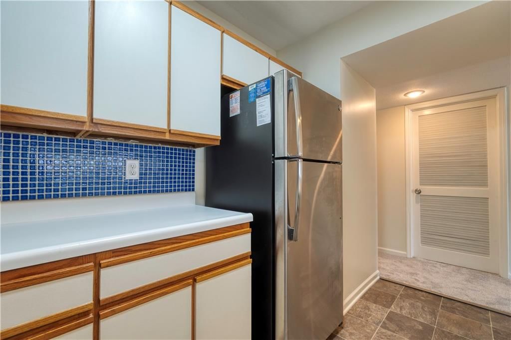 8858 W 106th Terrace — photo 16