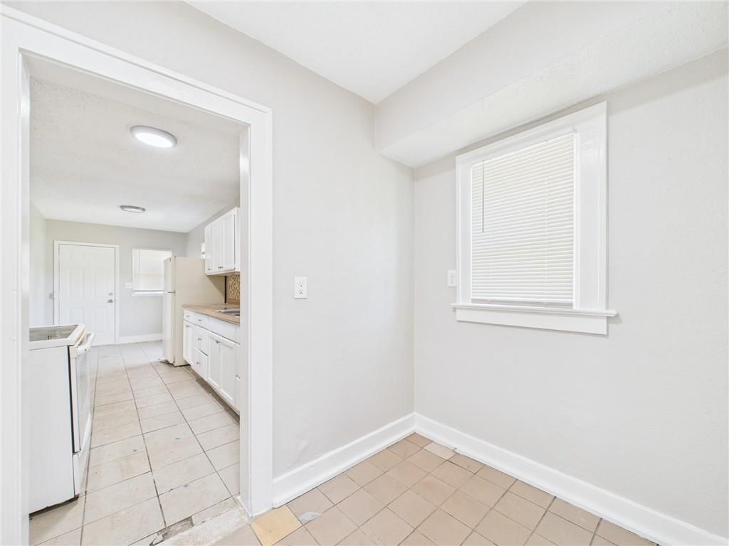 3904 Bales Avenue — photo 4