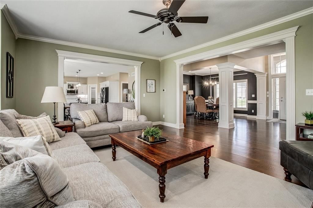 512 NE Spring Creek Place — photo 12