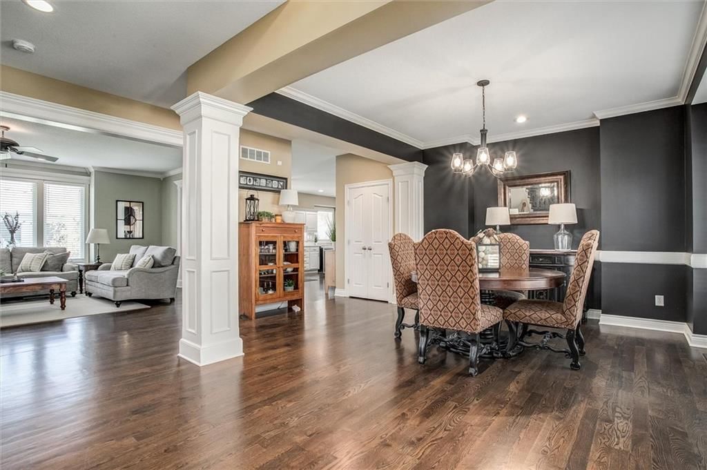 512 NE Spring Creek Place — photo 10