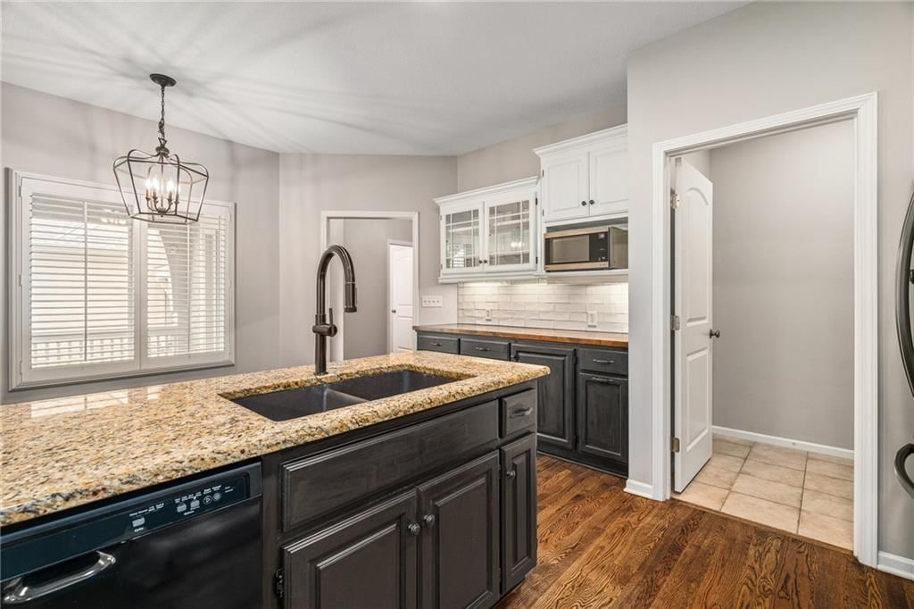 7865 W 157TH Terrace — photo 15