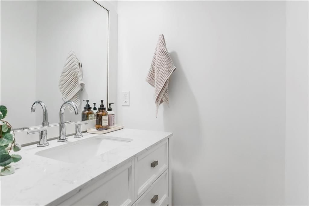 11245 S Penrose Street — photo 15