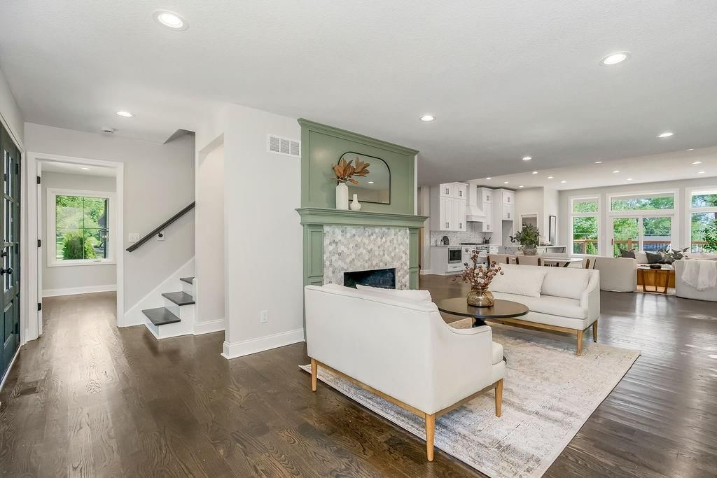 2201 W 74th Street — photo 19