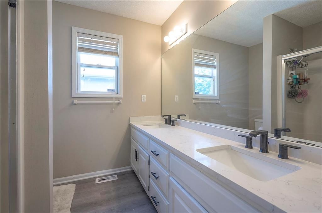 18715 W 159 Terrace — photo 15