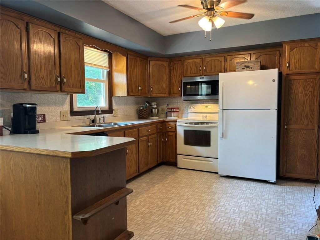 2425 Elephant Trail — photo 14