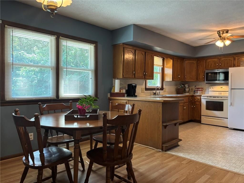 2425 Elephant Trail — photo 18