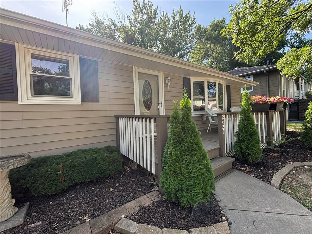 2425 Elephant Trail — photo 4