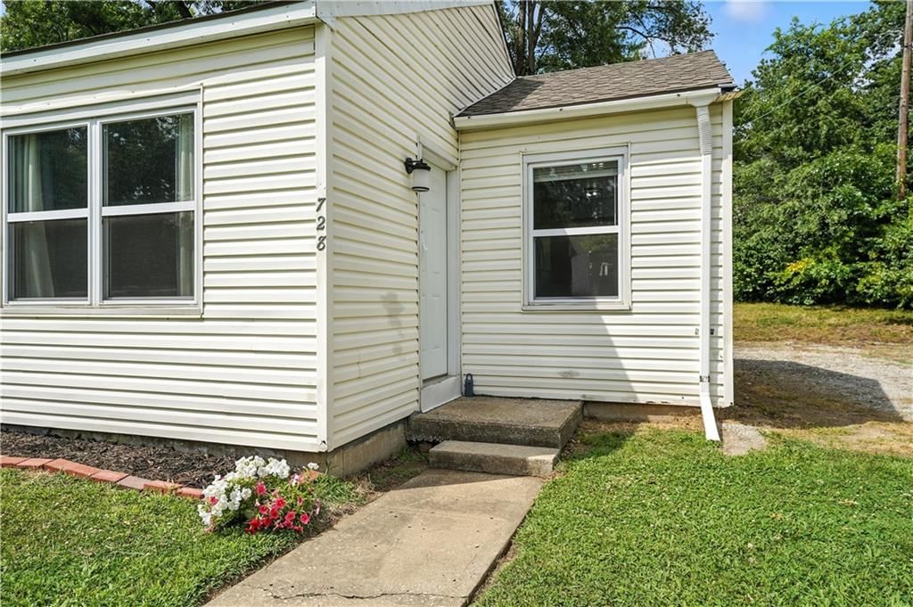 728 NE 45th Street — photo 16