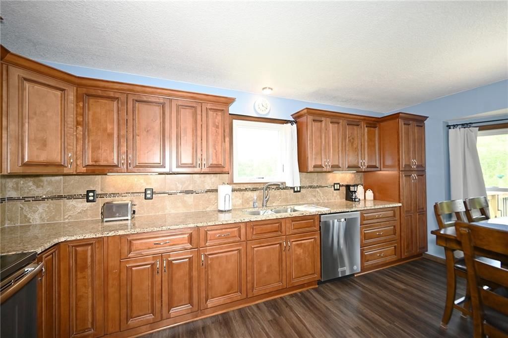 24140 Williams Road — photo 10
