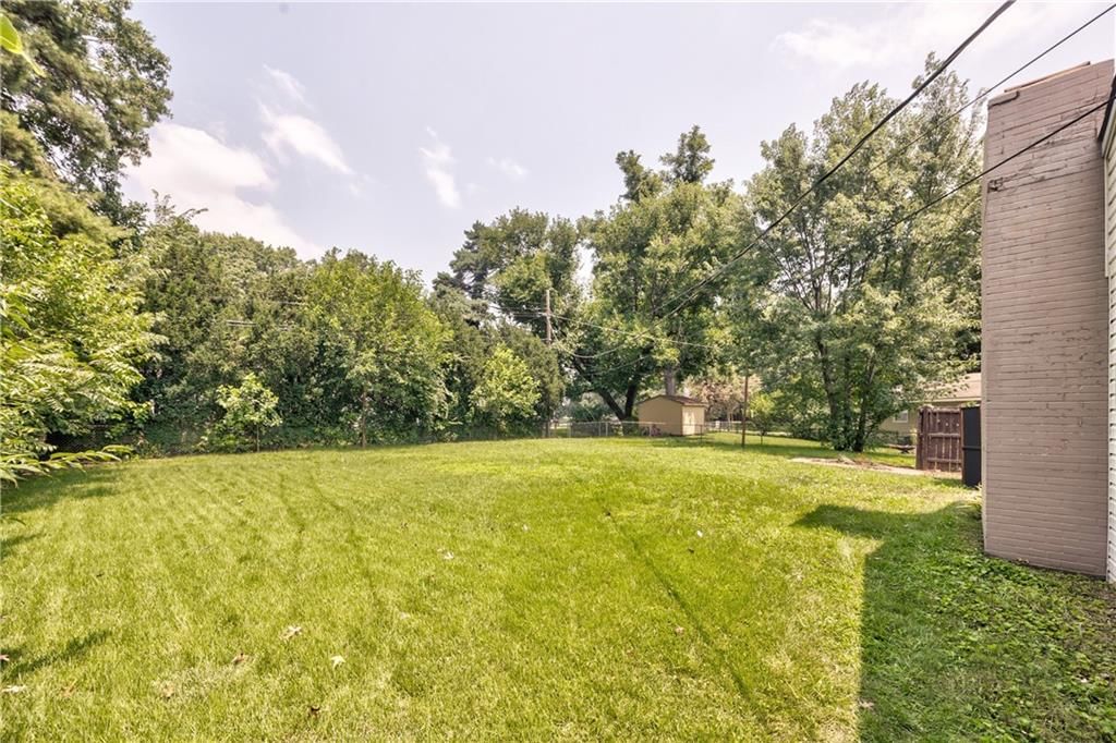 4306 W 78th Terrace — photo 31