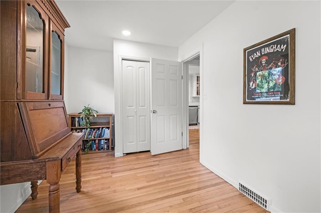 5600 Kenwood Avenue — photo 17