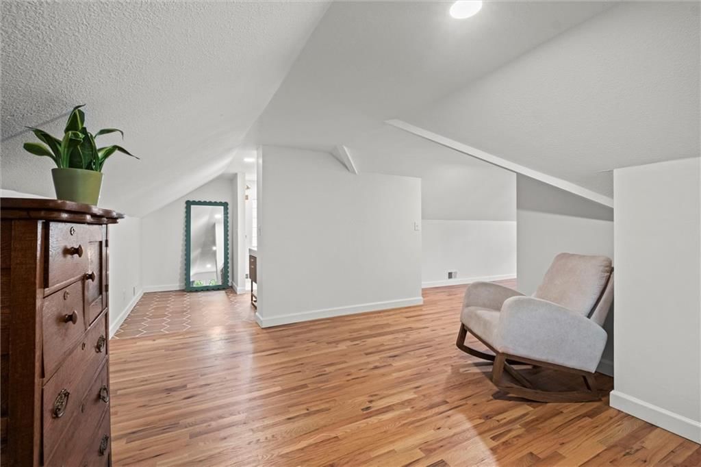 5600 Kenwood Avenue — photo 25