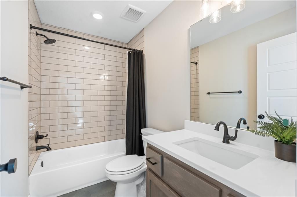 2768 SW 12th Terrace — photo 34
