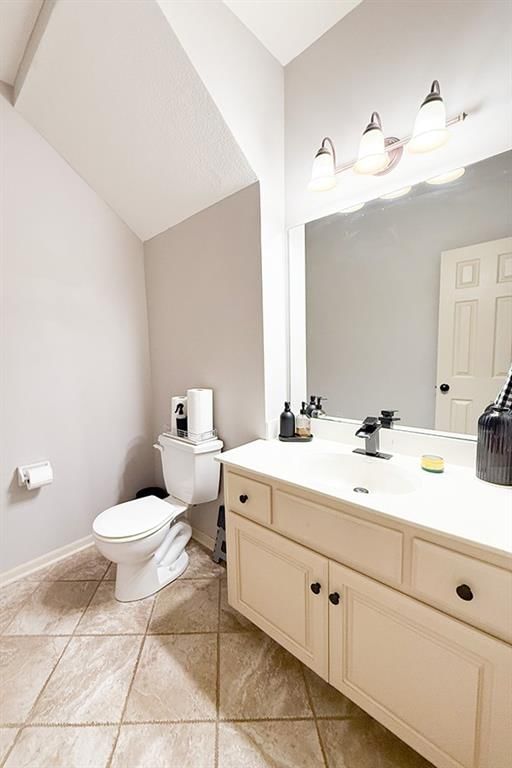 12748 Walker Avenue — photo 9
