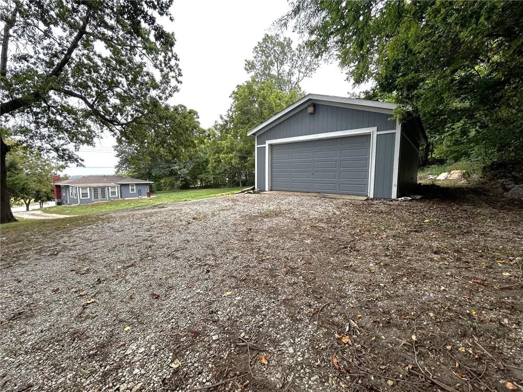 2902 S Broadway Street — photo 29