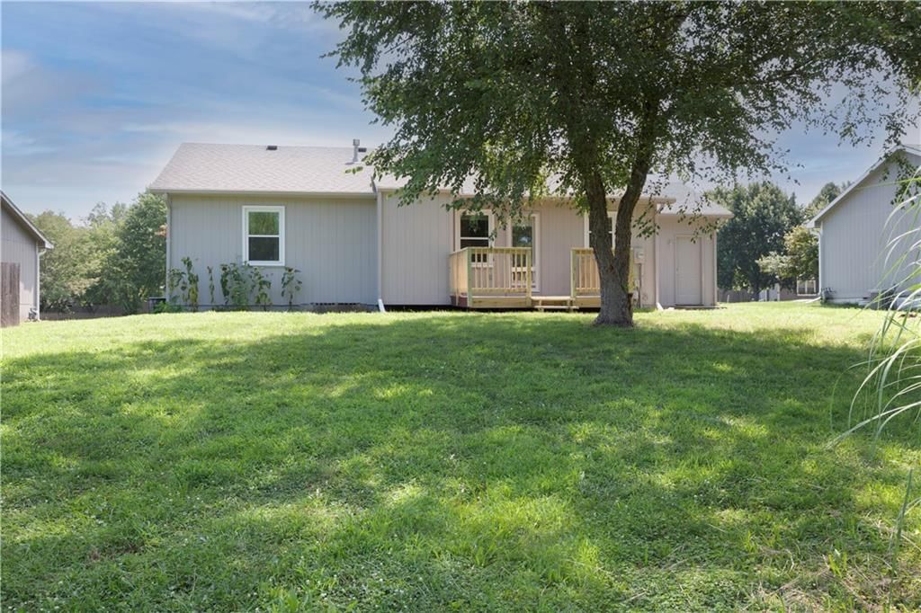 1705 Sycamore Court — photo 13