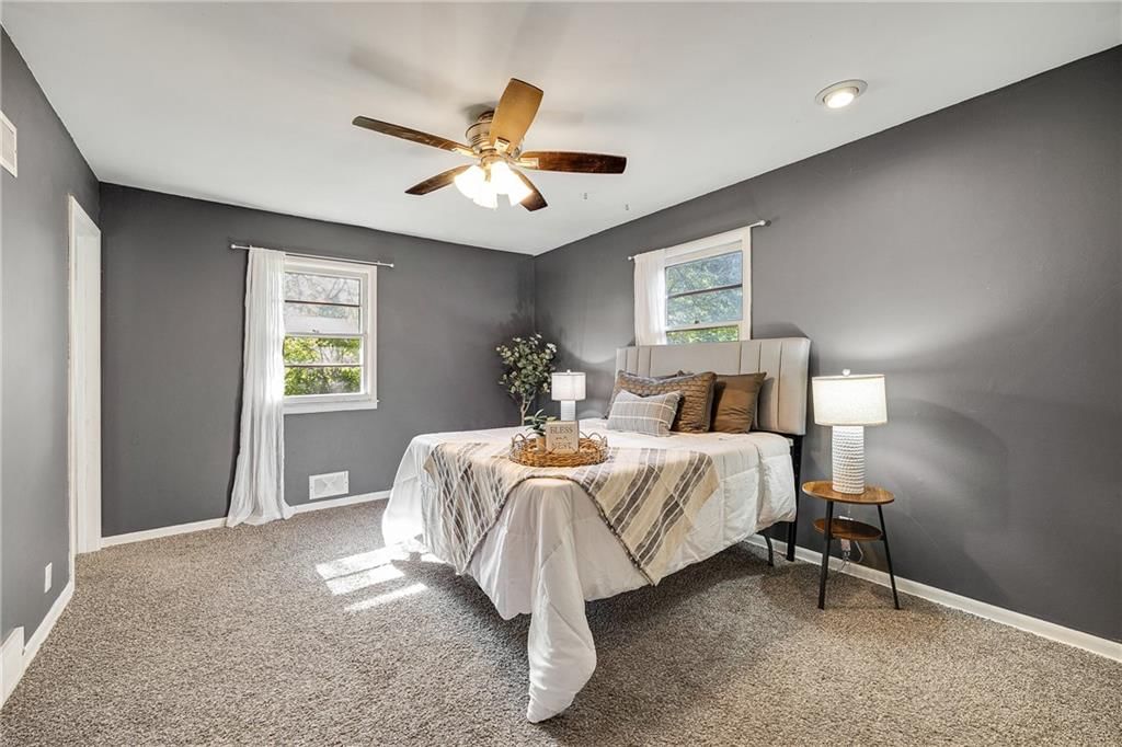 4921 S Willis Avenue — photo 12