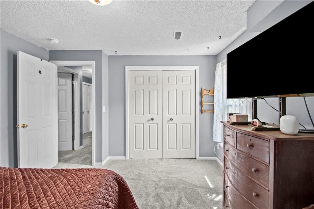1756 Ray Street — photo 20