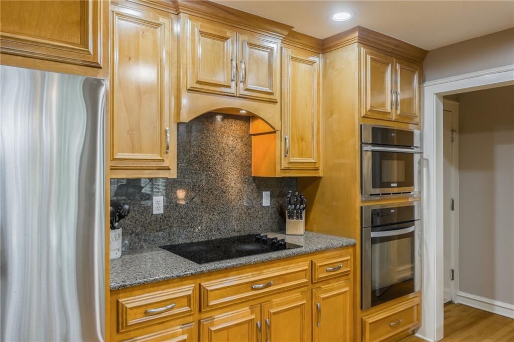 1105 Guinevere Drive — photo 18
