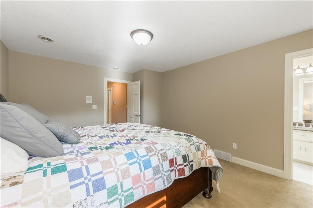 1105 Guinevere Drive — photo 35