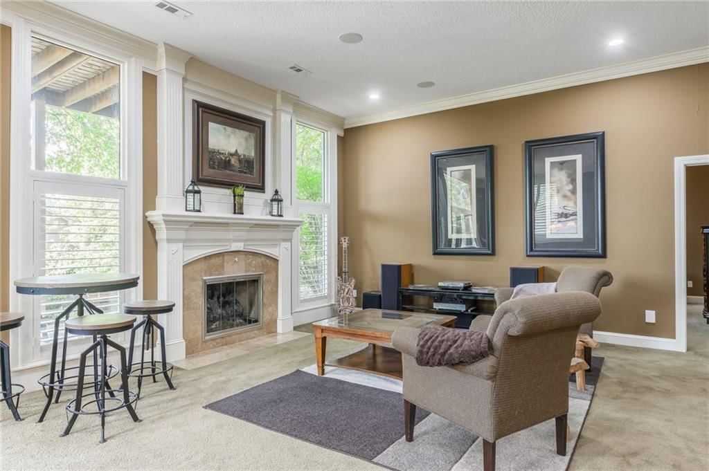 1105 Guinevere Drive — photo 43