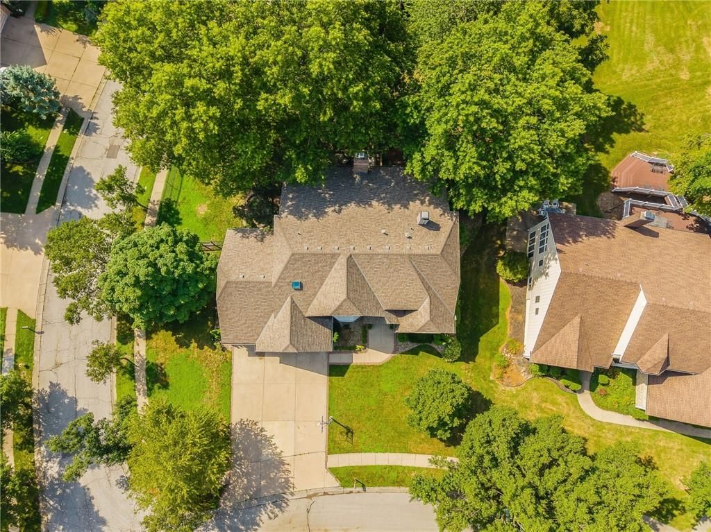 1105 Guinevere Drive — photo 63