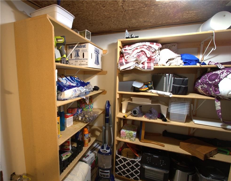 109 SE Rockwood Street — photo 24