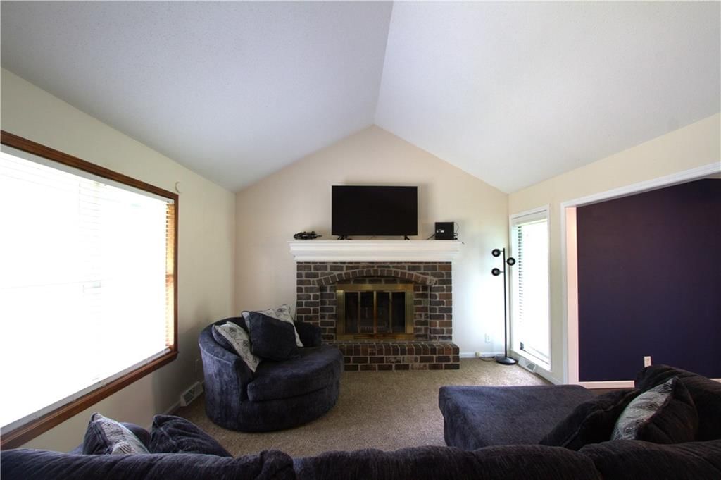 109 SE Rockwood Street — photo 7