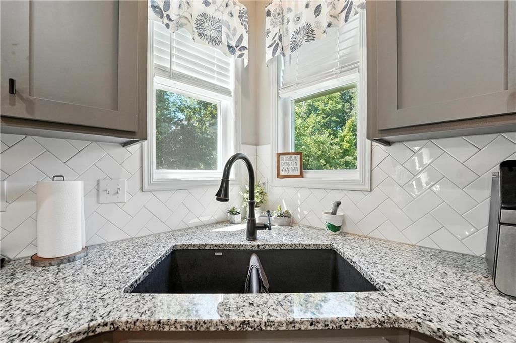1016 SE Forest Ridge Court — photo 21