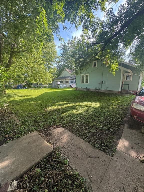 314 N Alanthus Avenue — photo 8